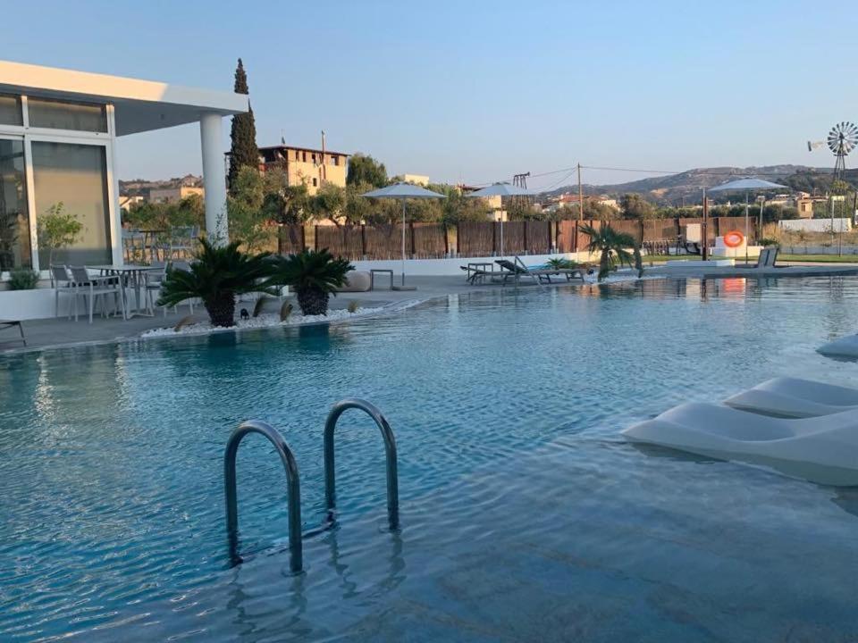 Nama Retreat Hotell Pastida Eksteriør bilde